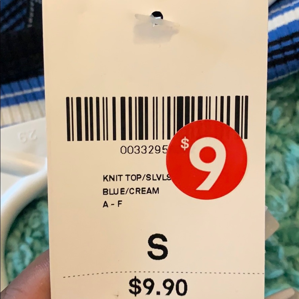 Tank tops - Picture 3 of 3